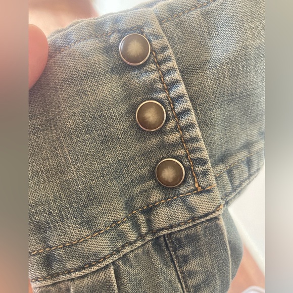 GAP men’s denim shirt - Picture 6 of 6